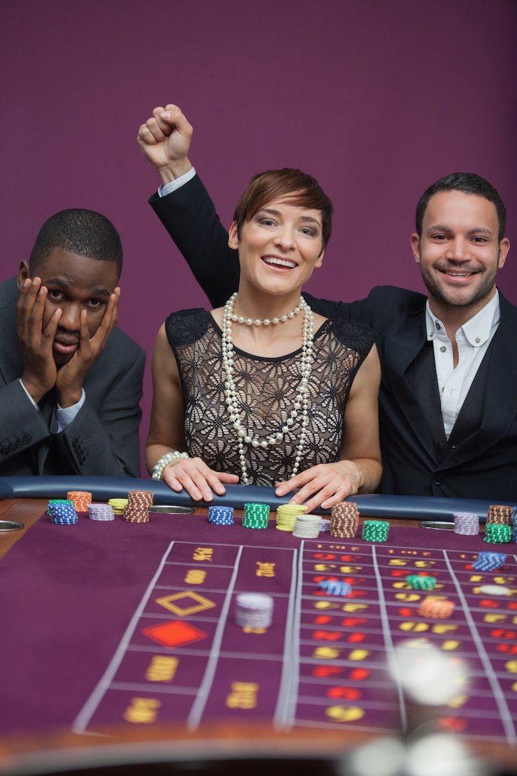 togel4d login Texas Poker live dealer studio with HD cameras, professional dealer, and community cards displayed on table